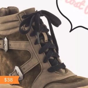 Sam Edelman gorgeous sneaker wedge shoes Kaki 6.5